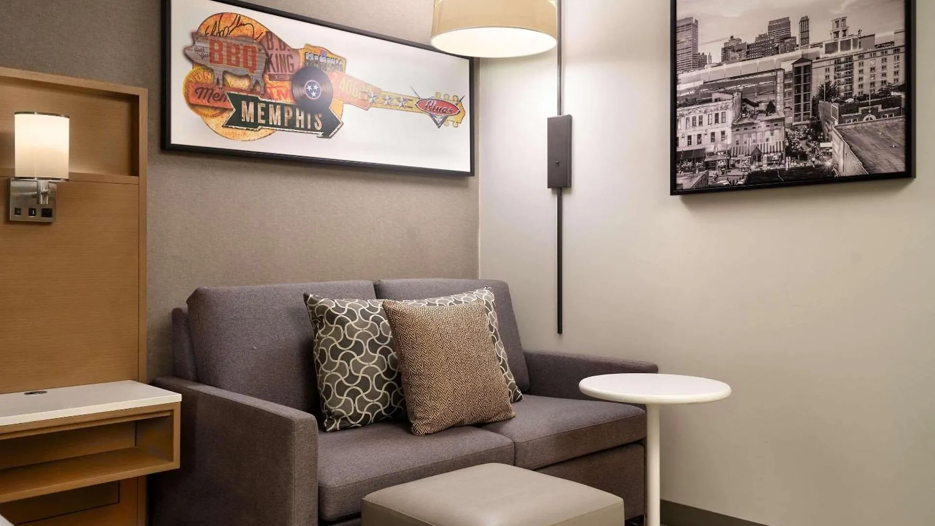 Radisson Hotel West Memphis: 3 star Hotel with a Minimum Price 119US ...