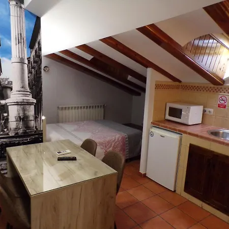 Hostal Serruchi-2