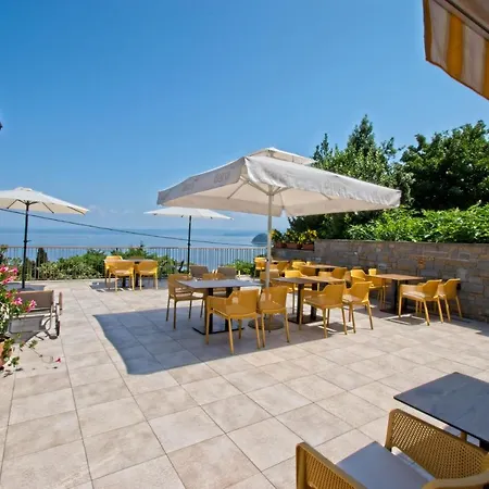 Sea View Guesthouse Opara-2
