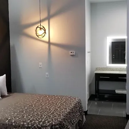 Continental Inn & Suites Conway-3