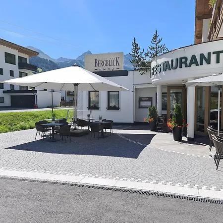 Hotel Bergblick-2