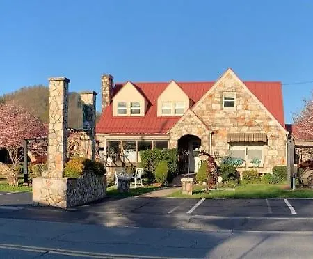 Phillips Historic Motel & Cottages-2