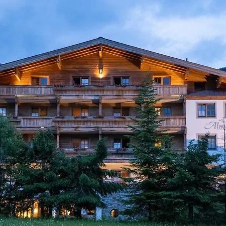 Hotel Der Almhof-2