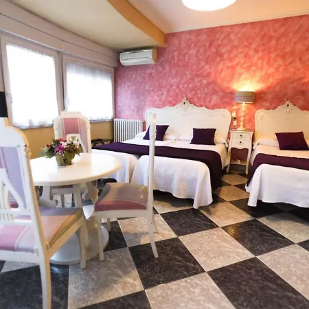 Hostal Goya Suites-3