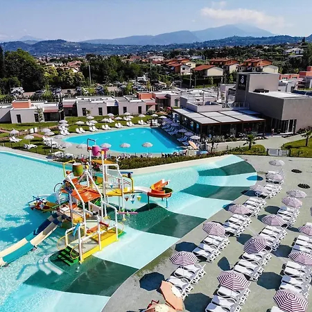 Sisan Family Resort-2