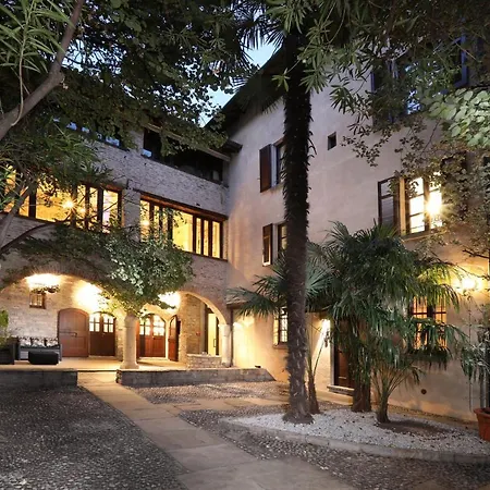 Suites&Atelier Lake Como-3