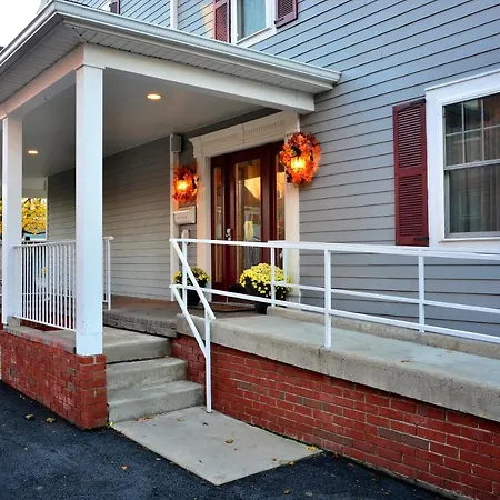 Skaneateles Boutique Hotel-3