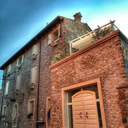 Maison Resola - Rooms & Breakfast-3