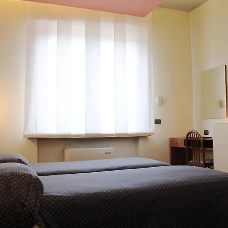 Hotel Oasi-2