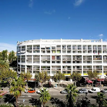 Royal Rentalmar Apts-3