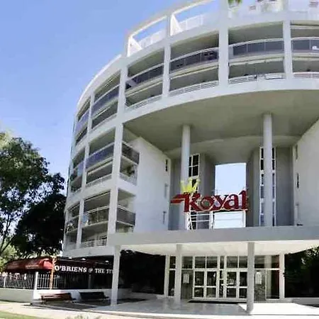 Royal Rentalmar Apts-2
