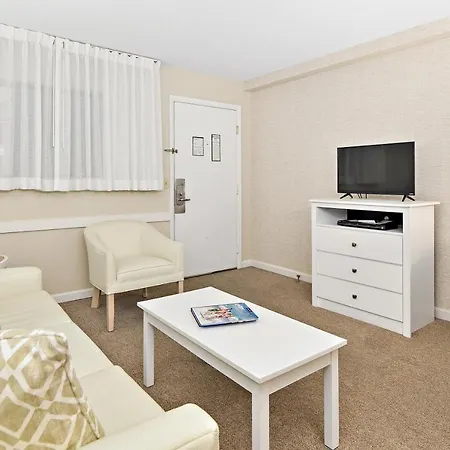 Brighton Suites Hotel-3