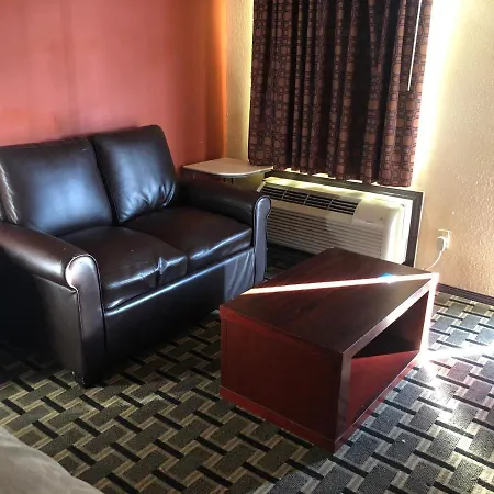 Executive Inn Woodward-3