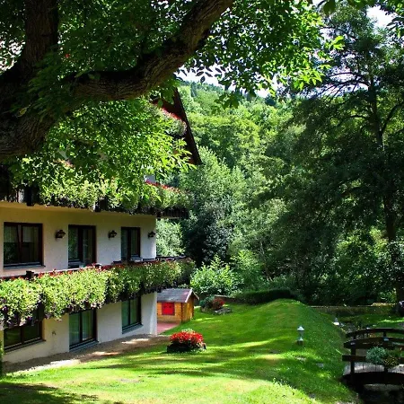 Landhotel Pfrondorfer Mühle-3