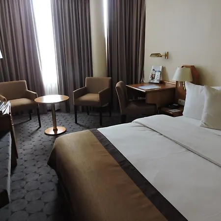 Best Western Hotel International-2