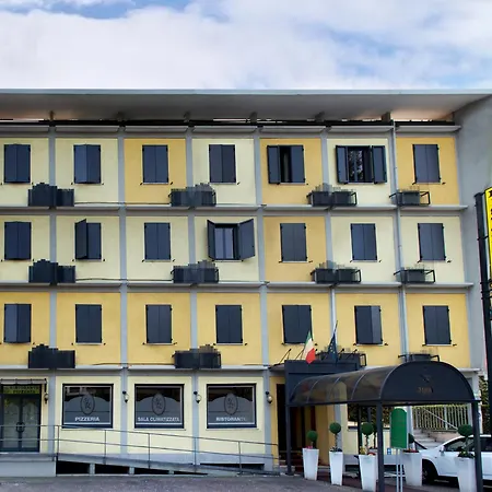 Hotel Ristorante Tre Leoni-2