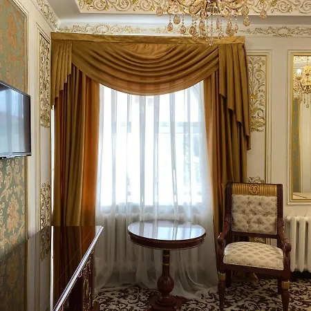 Lion Hotel-2