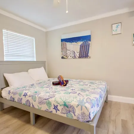 Sun Deck Inn & Suites-3