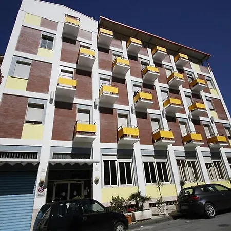 George Hotel-2