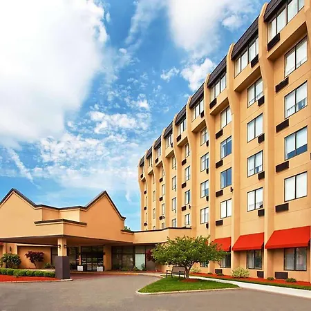 Baymont By Wyndham Meriden-3
