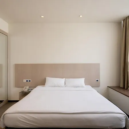 Aqueen Hotel Lavender-2