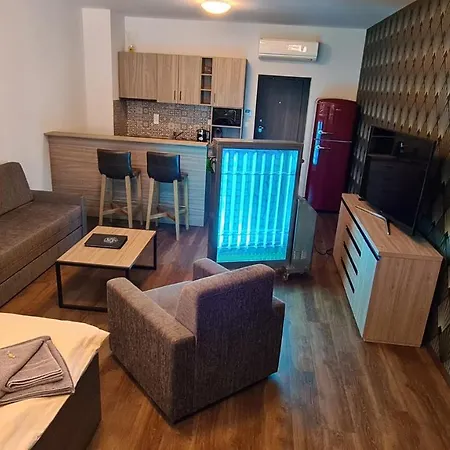 Barok Hotel And Apartments-3
