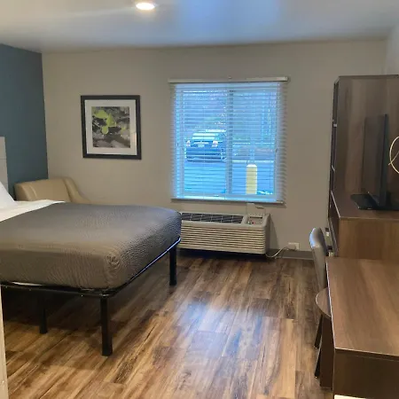 Woodspring Suites Cherry Hill-3