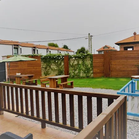 Apartamentos La Playina-3