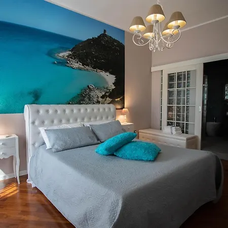 La Casa Di Adele Cagliari B&B-3