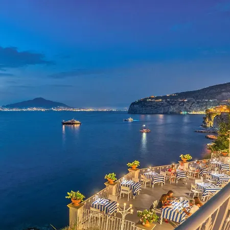 Grand Hotel Riviera-3