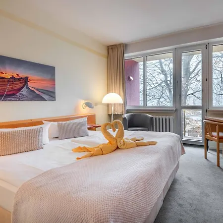 Hotel Wald und See-2