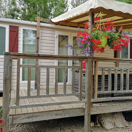 Meublé de tourisme 6/8 pers bord de mer sur camping 4*-3