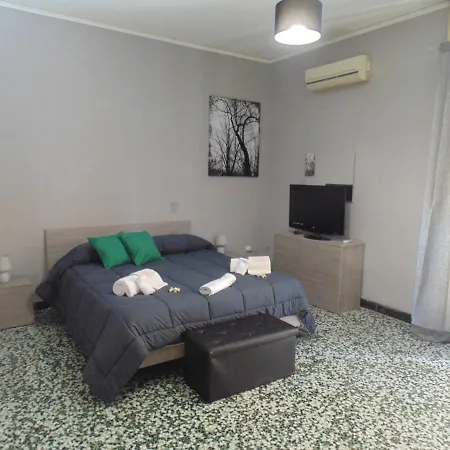 Parthenope Rooms-3