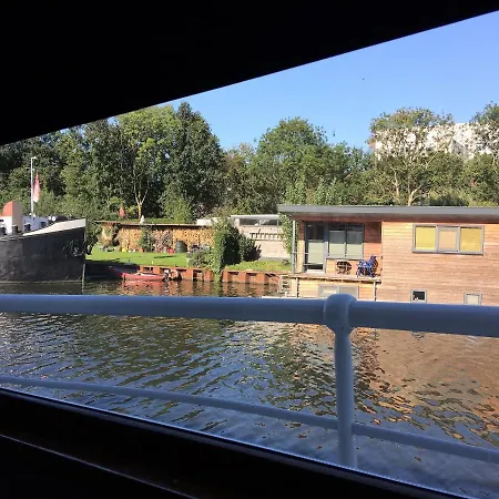 B&B Woonschip Robbedoes-3