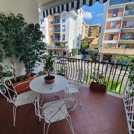 Sorrento Maison Luro-2