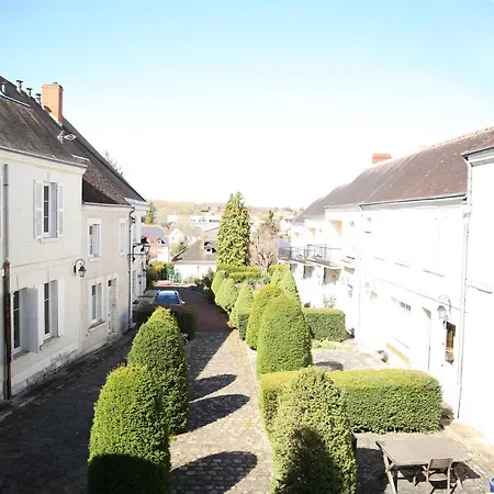 Aux Portes du Château-2