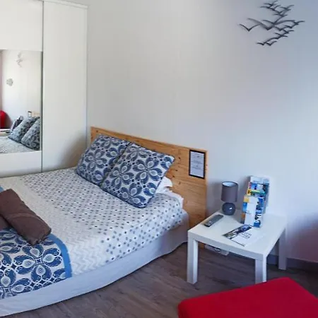 LauRina - Chambre, SDB, terrasse, arrivée autonome-3