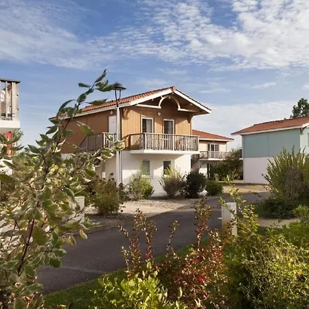 Laouchet Le Hameau des Grands Lacs-2