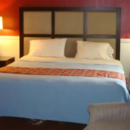 New Haven Inn-2