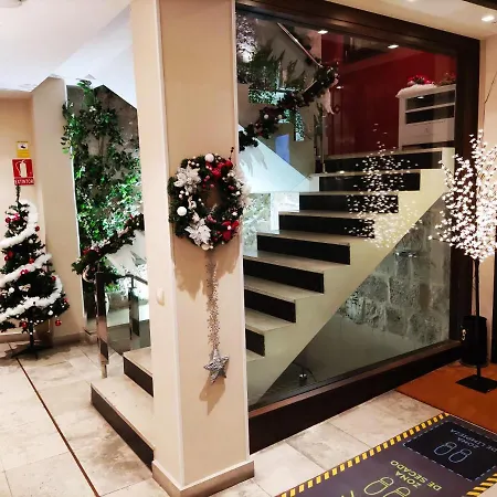Hotel Puerta del Arco-2