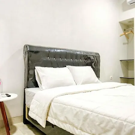 Rudi Rooms Near Stasiun Cikarang Mitra Reddoorz-3