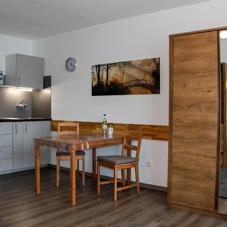 Lupartment-3
