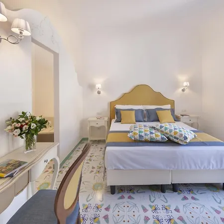 Antica Rheginna Luxury Room-2
