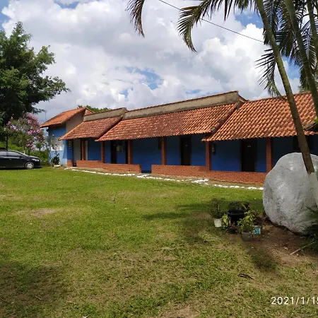 Pousada Camisa 10-3