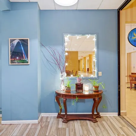 Oyo Hotel St Louis Downtown City Center Mo-3