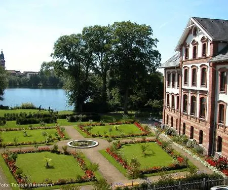 Hotel Am Tiefwarensee-2