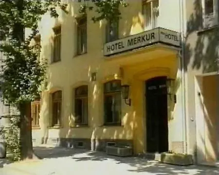Hotel Merkur Garni-2