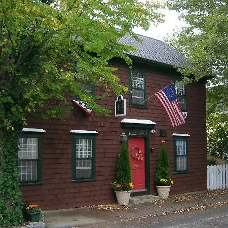 Melville House Newport-3