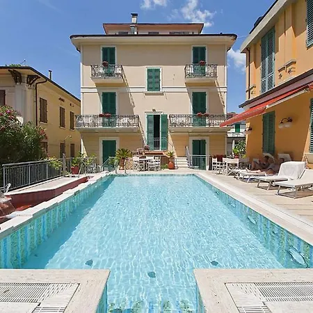 Hotel Maestoso-3
