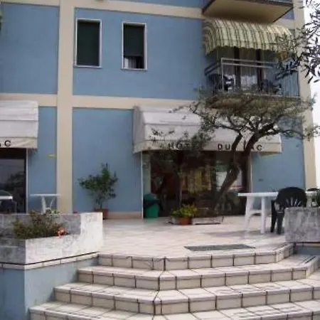 Hotel Du Lac-2